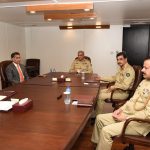 آرمی چیف کا آئی ایس آئی ہیڈکوارٹرزکا دورہ ، ادارے کی تیاریوں پر اطمیان کا اظہار