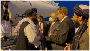 افغان وزیر خارجہ امیر خان متقی 20 رکنی وفد کے ساتھ اسلام آباد پہنچ گئے