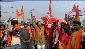 بھارت میں انتہاپسند ہندوؤں نے کرسمس پر 'سانتا کلاز' کو بھی نہ بخشا