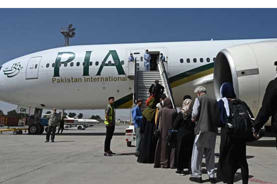 اندرون ملک سفر پر بھی پاکستانیوں کا گھیرا تنگ،ایئر ٹکٹ پر شناختی کارڈ نمبر درج ہوگا