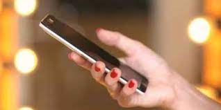 منی بجٹ ،100 روپے کے ری چارج پر موبائل صارفین کو 90روپے کے بجائے 86روپے کا بیلنس ملے گا