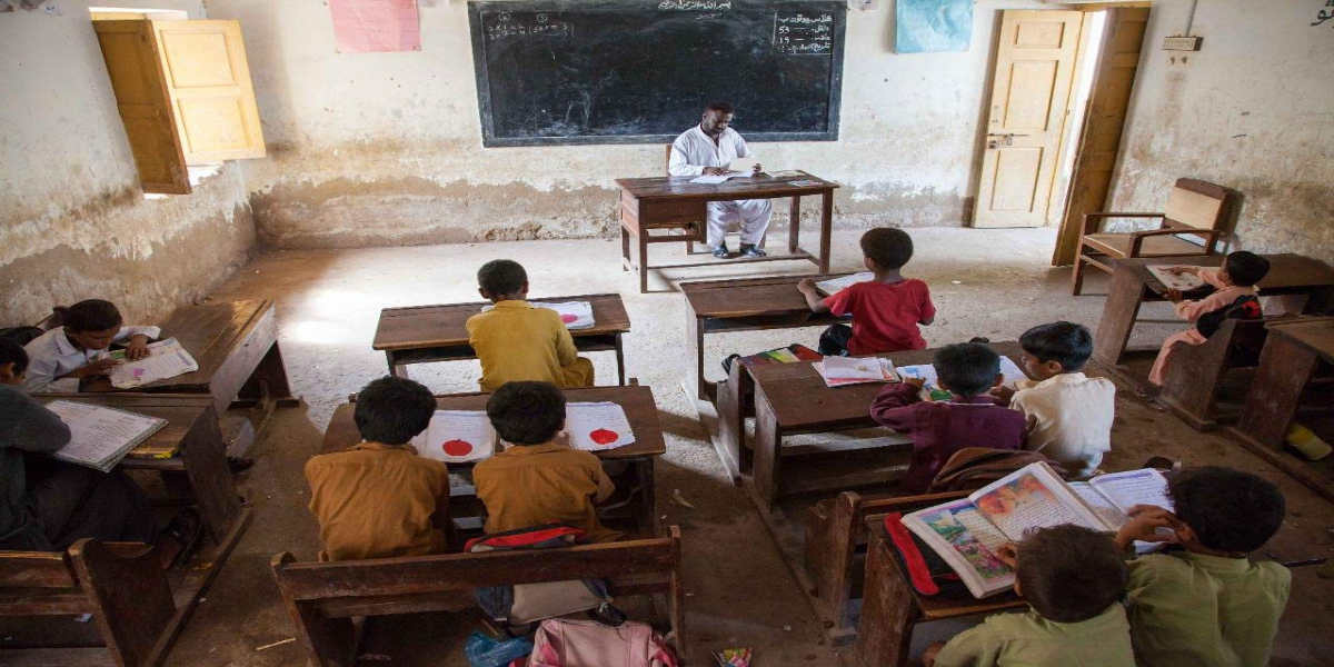 ایشیائی ترقیاتی بینک نے پاکستان کے معیار تعلیم پر سوال اٹھا دیے!