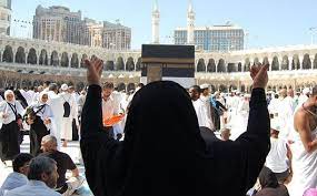 سعودی عرب نے خواتین کو محرم کے بغیر عمرہ کرنے کی اجازت دے دی