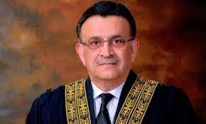 سیاسی صورتِ حال کا کوئی فائدہ نہیں اٹھائے گا،سپریم کورٹ نے ماورائے آئین اقدام کاراستا روک دیا