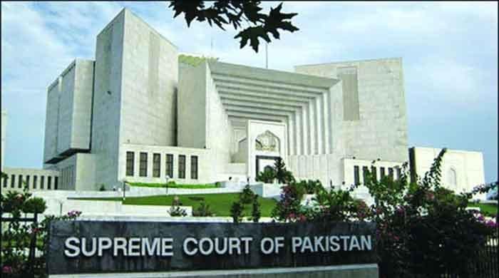سپریم کورٹ، عمران خان کے خلاف توہین عدالت کی حکومتی درخواست نمٹا دی گئی