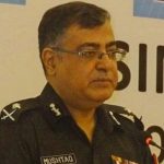 آئی جی سندھ مشتاق مہر کو عہدے سے ہٹا دیا گیا