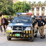 لاہور پولیس کا چھاپہ، ڈی جی پارلیمانی امور پنجاب گرفتار