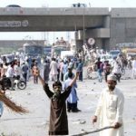 لوڈشیڈنگ کیخلاف کراچی کی سڑکوں پر ،جگہ جگہ احتجاج