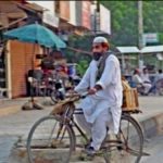 غریبوں کی سواری سائیکل بھی مہنگی، شہرقائد میں سائیکل کی قیمت میں3 ہزار روپے تک کا اضافہ