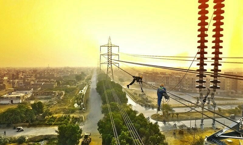 کراچی کیلئے بجلی ساڑھے 9 روپے فی یونٹ مہنگی، کے الیکٹرک کی جانب سے لوڈشیڈنگ بھی مسلط