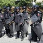 پی ٹی آئی ممکنہ لانگ مارچ سے نمٹنے کیلئے صوبوں سے 30 ہزار نفری مانگ لی گئی