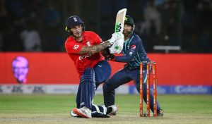 چھٹا ٹی ٹوئنٹی میچ انگلینڈ کے نام، پاکستان کو 8 وکٹوں سے شکست