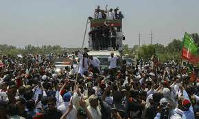تحریک انصاف کا آج لاہور کے لبرٹی چوک سے اسلام آباد کی طرف لانگ مارچ کا آغاز ہو گا