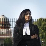 دوران سماعت خواتین وکلا زلفیں نہ سنواریں، کام میں خلل پڑتا ہے، بھارتی عدالت کا حکم