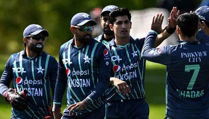 فائنل میں نیوزی لینڈ کو شکست: پاکستان نے سہ ملکی ٹی ٹوئنٹی سیریز جیت لی