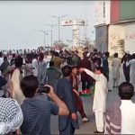 فیض آباد انٹرچینج پر احتجاج،  پی ٹی آئی رہنماؤں، کارکنوں کے خلاف دو مقدمات درج