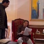 عمران خان نے سندھ کے ارکان اسمبلی کو استعفوں سے روک دیا