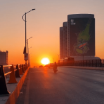 پاکستان میں حسین و تلخ یادوں اور نئی امیدوں کے ساتھ سال 2022 کا آخری سورج غروب