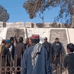 دادو میں پولنگ اسٹیشن پر پیپلز پارٹی اور پی ٹی آئی کارکنان آمنے سامنے، نعرے بازی