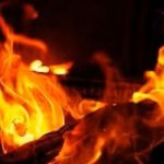 کراچی بلدیاتی انتخابات، تین سیاسی جماعتوں کے کیمپس نذر آتش