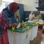 کراچی، حیدرآباد کے 16 اضلاع میں پولنگ کا عمل مکمل، ووٹوں کی گنتی جاری