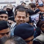 عدالت کا اینکر پرسن عمران ریاض خان کے خلاف مقدمہ خارج کر کے رِہائی کا حکم