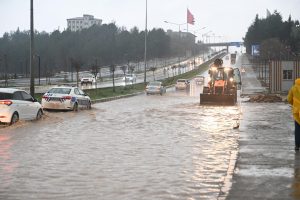 ترکیہ میں بارشیں، سیلاب، جاں بحق افراد کی تعداد 14 ہو گئی، متعدد لاپتہ