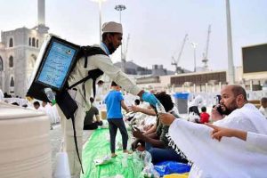 رمضان المبارک میں مسجد الحرام میں 40 ملین لیٹر آب زم زم تقسیم کیا جائے گا