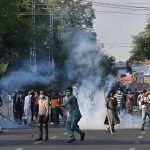 عمران خان کی گرفتاری پر احتجاج ، مختلف شہروں میں پی ٹی آئی کارکنوں کے خلاف مقدمات درج