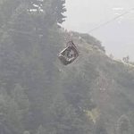 بٹگرام: چیئرلفٹ کی رسی ٹوٹ گئی، اساتذہ و طلبہ سمیت 8 افراد پھنس گئے، 2 بیہوش