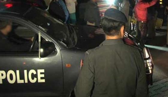 کراچی میں پولیس مقابلہ مشکوک ہوگیا، دو بھائیوں کو ڈاکو قرار دیا تھا