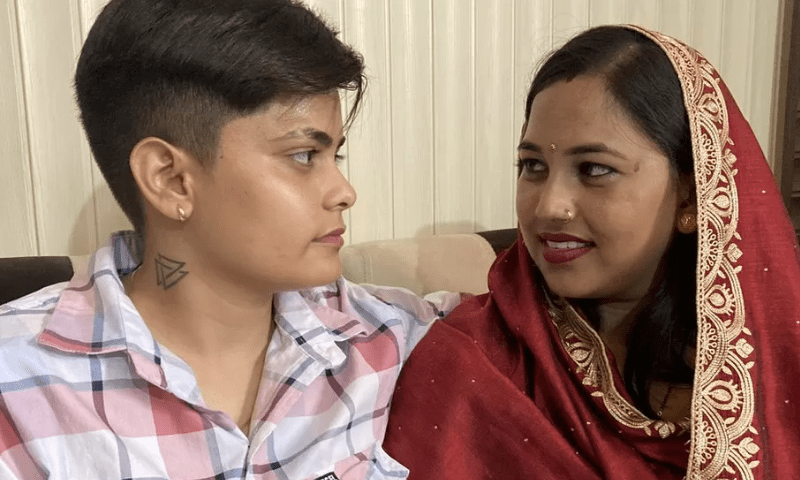 بھارت میں ہم جنس پرست لڑکیوں نے شادی کر لی