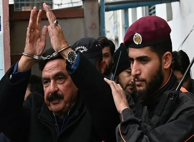 شیخ رشید کا اغوا کیس: لاہور ہائی کورٹ  نے پولیس رپورٹ غیر تسلی بخش قرار دے دی