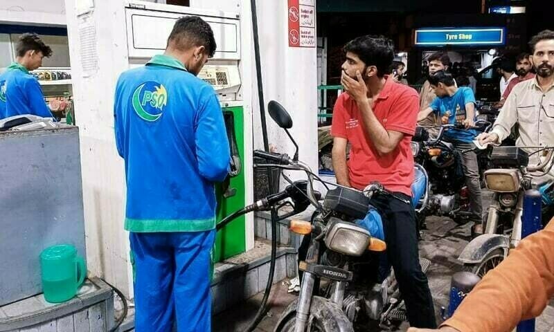 پیٹرول قیمت میں اضافے سے مہنگائی کا سونامی ، شہریوں کا ریلیف کا مطالبہ
