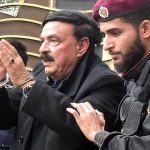 شیخ رشید کو ایک ہفتے میں پیش کریں، ورنہ ایف آئی آر ہو گی، عدالت