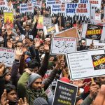 بھارت؛ شرعی قوانین کی جگہ متنازع بل کا نفاذ، احتجاجی مظاہرے