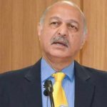 موبائل فون بندش سے لگتا ہے کوئی غیر معمولی حالت بنی ہوئی ہے، مشاہد حسین سید