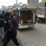 ڈی آئی خان میں پولیس کی گاڑی کے قریب دھماکہ، ٹانک میں فائرنگ،2 اہلکار شہید،6 زخمی