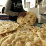 تندور مالکان نے لوٹ مار کا بازارگرم کردیا، پچیس روپے کی روٹی 30 میں فروخت