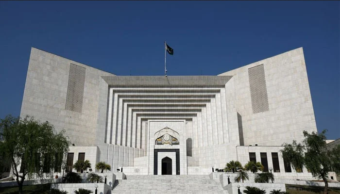 سپریم کورٹ کے فیصلے کی غلط تشریح، بڑی سیاسی جماعت کو انتخابی عمل سے نکالا گیا،جسٹس اطہر من اللہ
