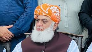 وزیر کا بیان افغانستان سے بہتر تعلقات کی علامت نہیں،فضل الرحمن