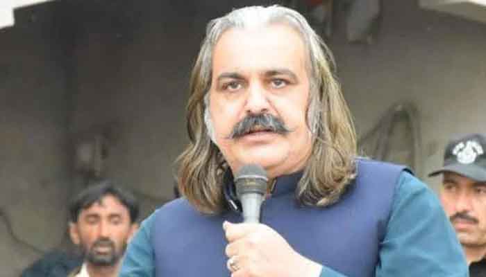 وزیراعلیٰ خیبرپختونخوا علی امین گنڈا پور کے ناقابل ضمانت وارنٹ گرفتاری جاری