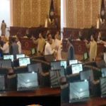 خیبر پختونخوا اسمبلی میں حکومتی ، اپوزیشن اراکین گتھم گتھا