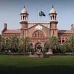 ججز کی تعیناتی کے نوٹیفیکیشن میں چیف جسٹس کے نام کے ساتھ عزت مآب نہ لکھنے پر محمد خان کے خلاف دائر توہین عدالت کیس کی سماعت جسٹس فاروق حیدر نے کی