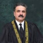 سپریم کورٹ میں  کرسمس تقریب کا انعقاد، چیف جسٹس یحییٰ آفریدی نے منعقدہ تقریب میں کیک کاٹا