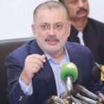 شرجیل انعام میمن نے کراچی میں رواں سال ڈبل ڈیکر بسیں اور الیکٹرک ٹیکسیاں چلانے کا اعلان کر دیا