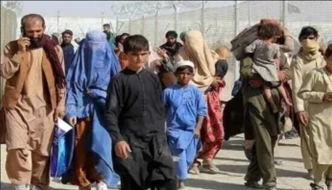 31مارچ کی ڈیڈ لائن ،افغان سٹیزن کارڈ ہولڈرز کو ملک چھوڑنے کا حکم