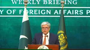 امریکا اپنے ہتھیار افغانستان سے واپس لے تو امن بحال ہوگا، پاکستان