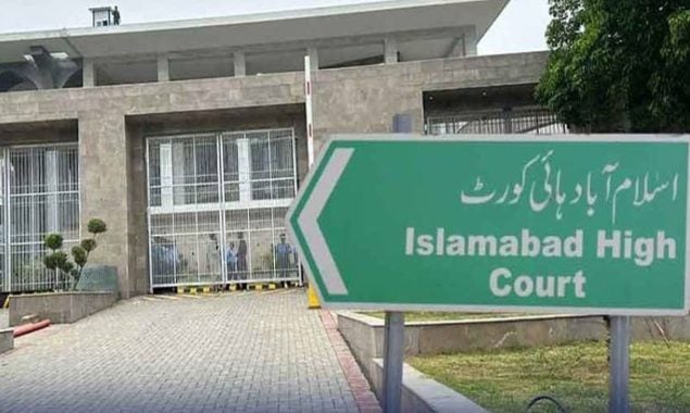اسلام آباد ہائیکورٹ، قائم مقام چیف جسٹس اور ججز کے درمیان اختیارات کی لڑائی شدید ہو گئی