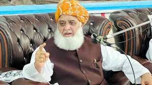 وفاق صوبے کے وسائل پر قبضے کی کوشش کررہا ہے، مولانا فضل الرحمان